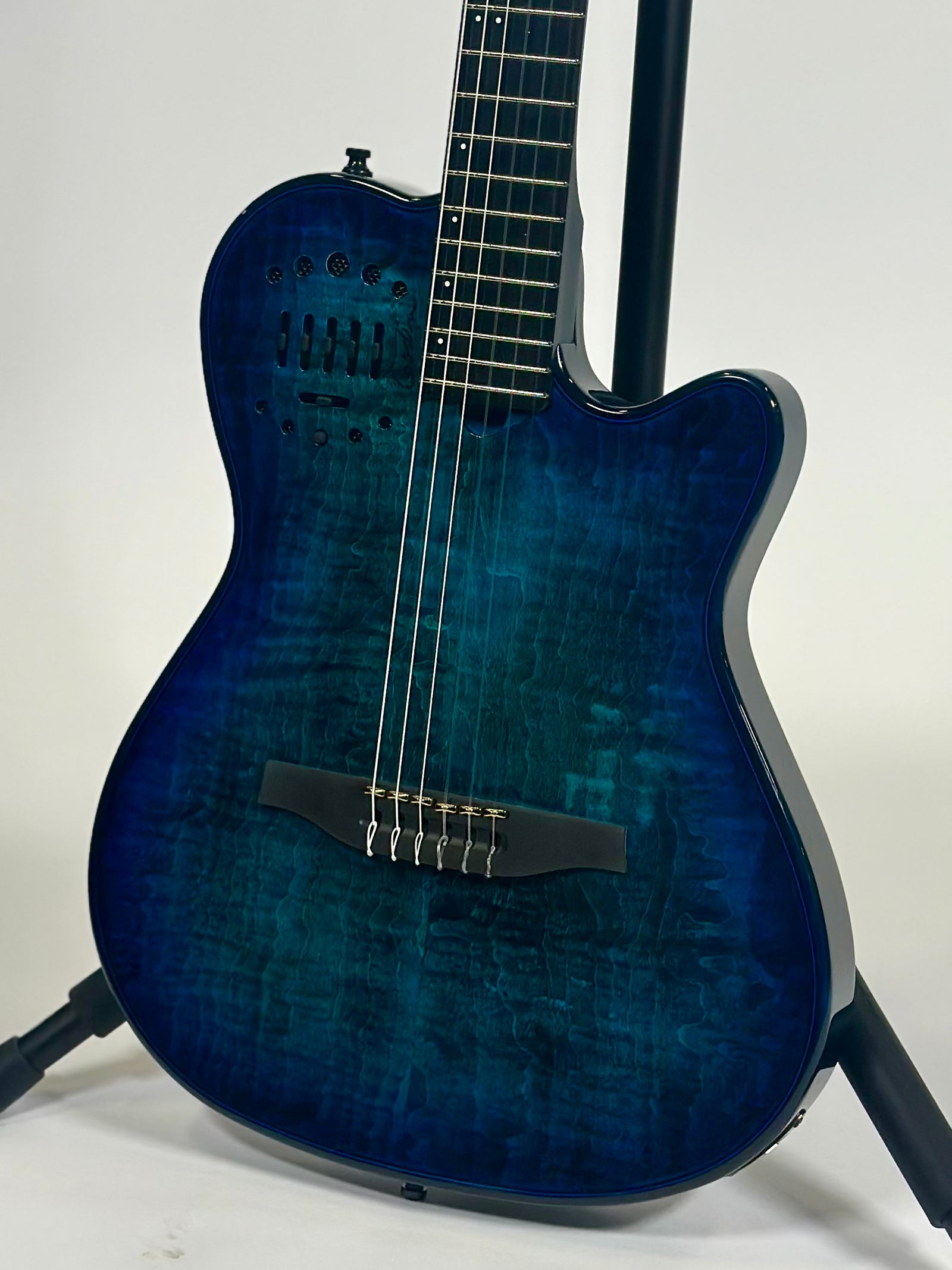 Godin Multiac Nylon, Limited Edition Oceanburst