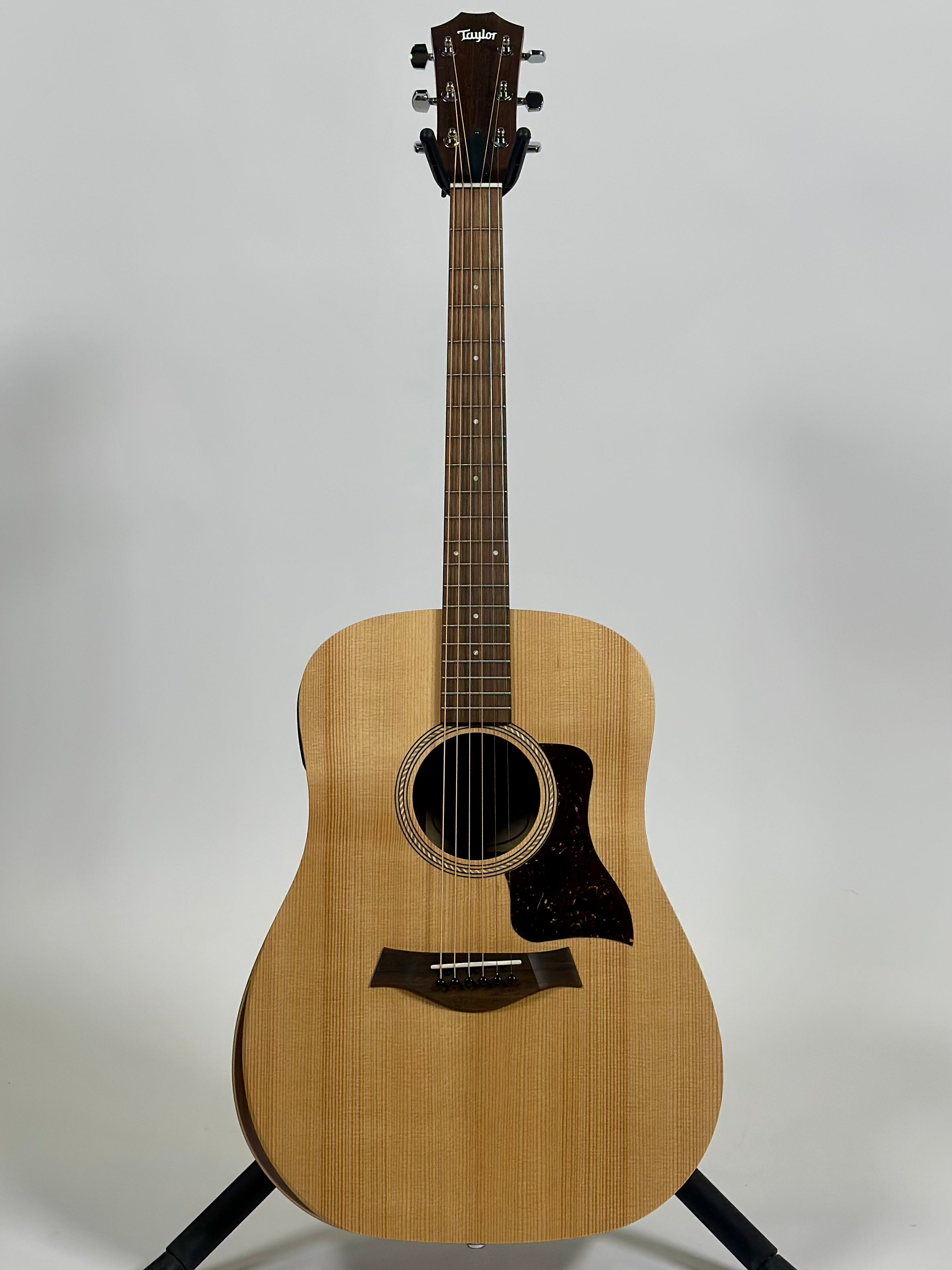 Taylor Academy 10e, Spruce/Walnut