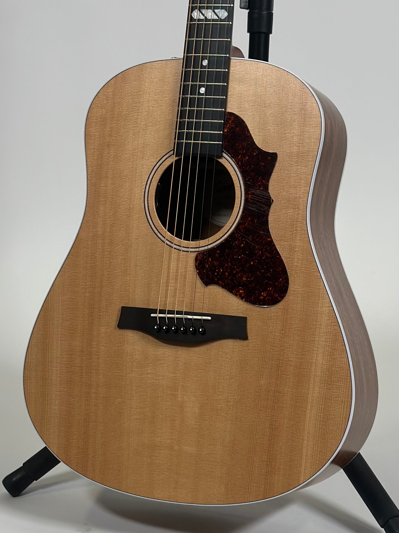 Godin Metropolis Classic Element, Natural