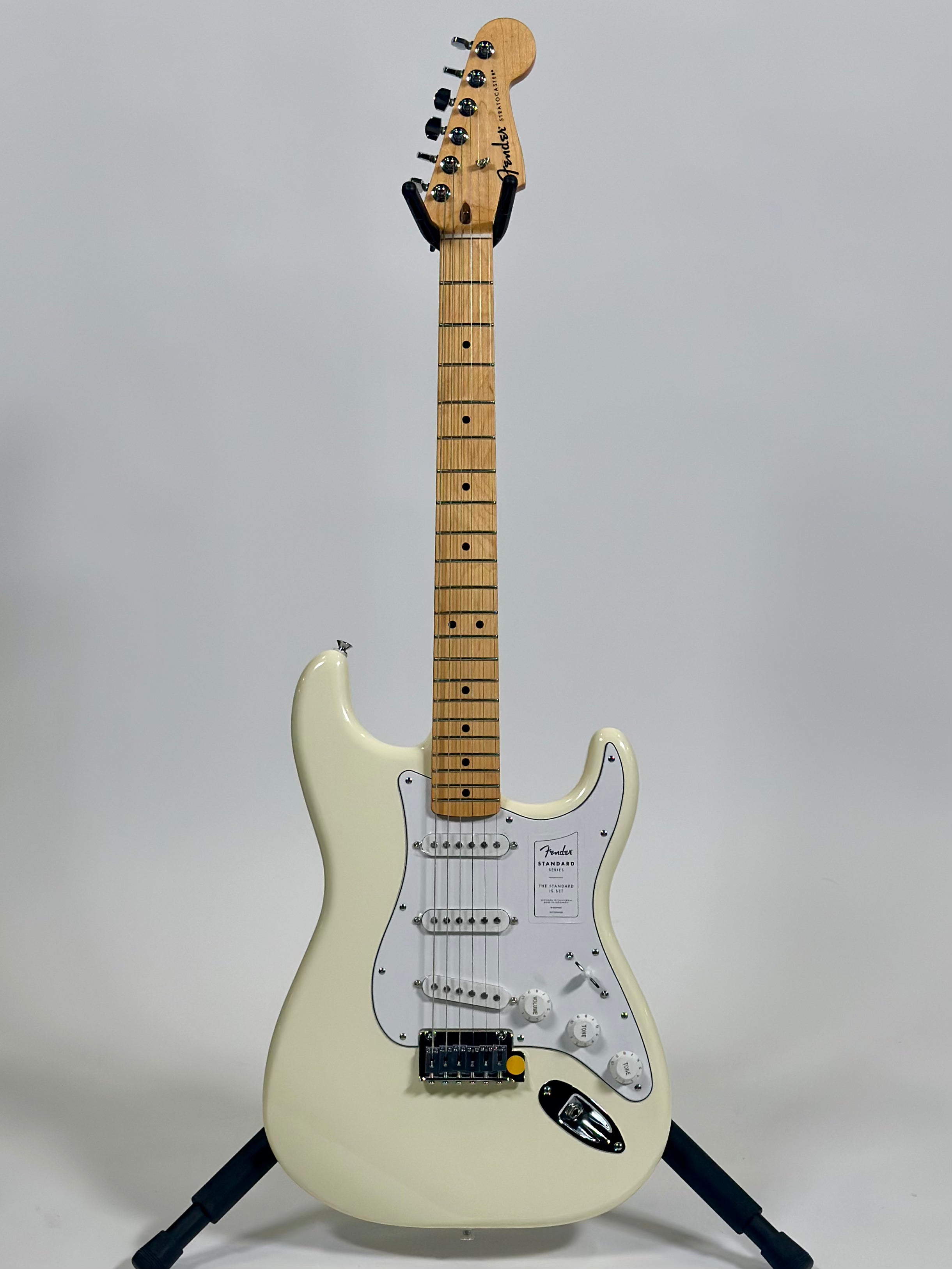 Fender Standard Stratocaster, Olympic White