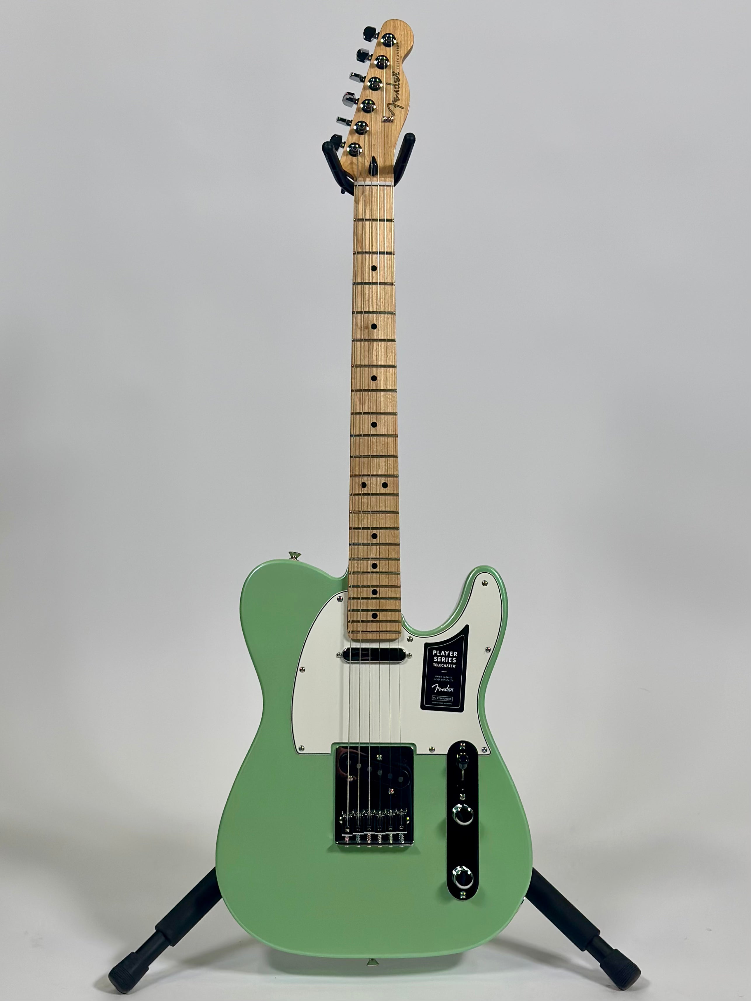 Fender Limited Edition Player Telecaster, Maple Fingerboard, Surf Pearl (Finish Flaw)