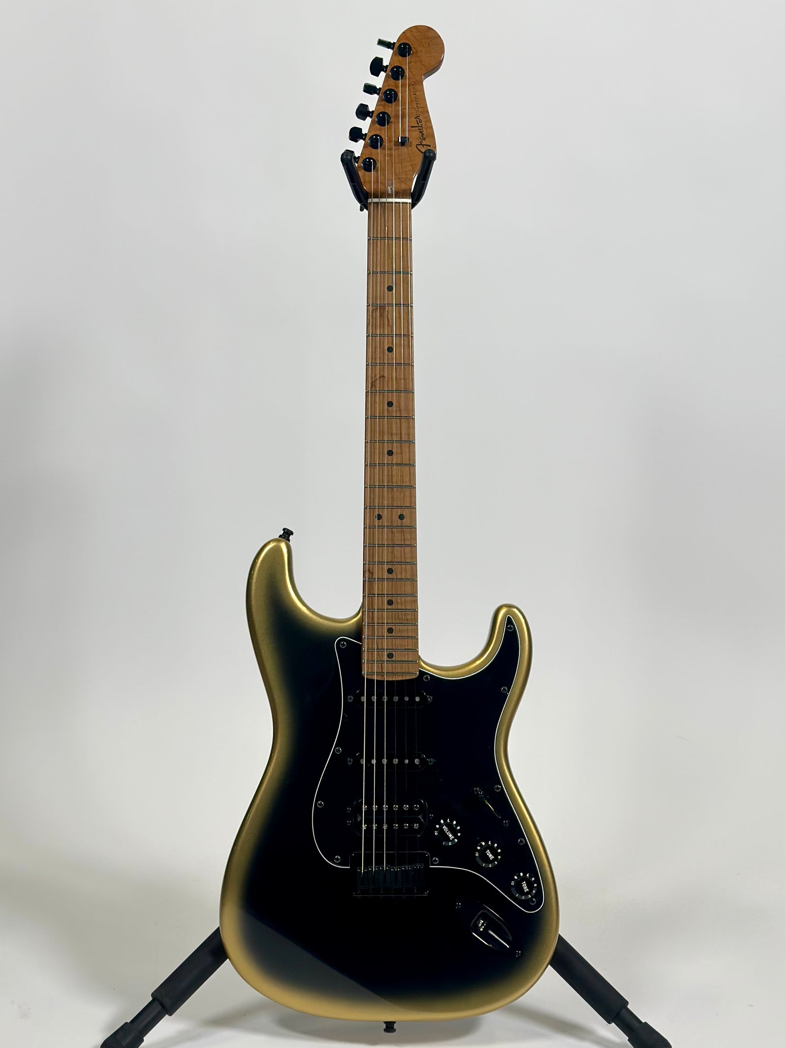 Fender Limited Edition American Professional II Stratocaster HSS, Roasted Flame Maple Fingerboard, Gold Night