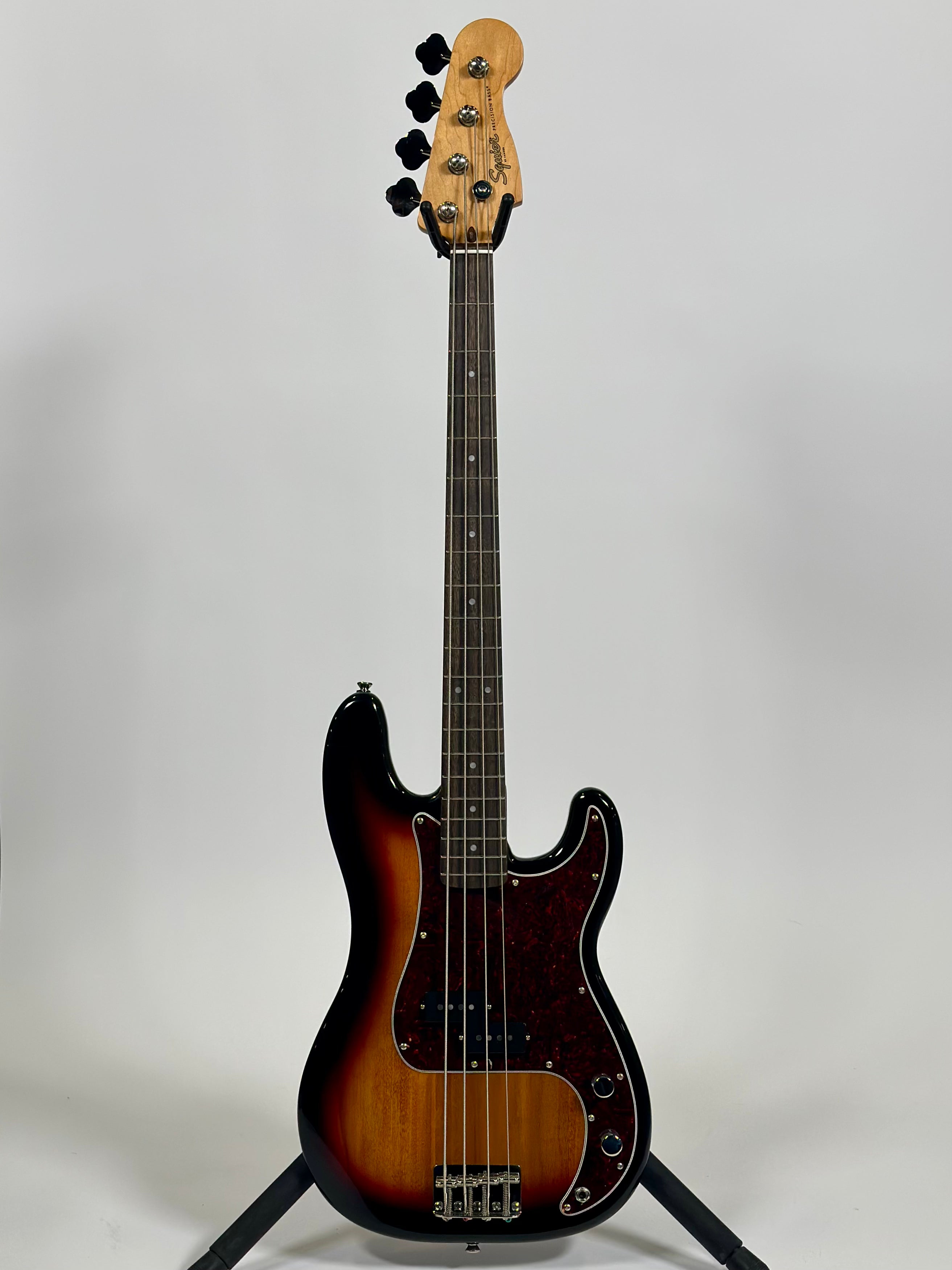 Squier Classic Vibe '60s Precision Bass, 3-Color Sunburst