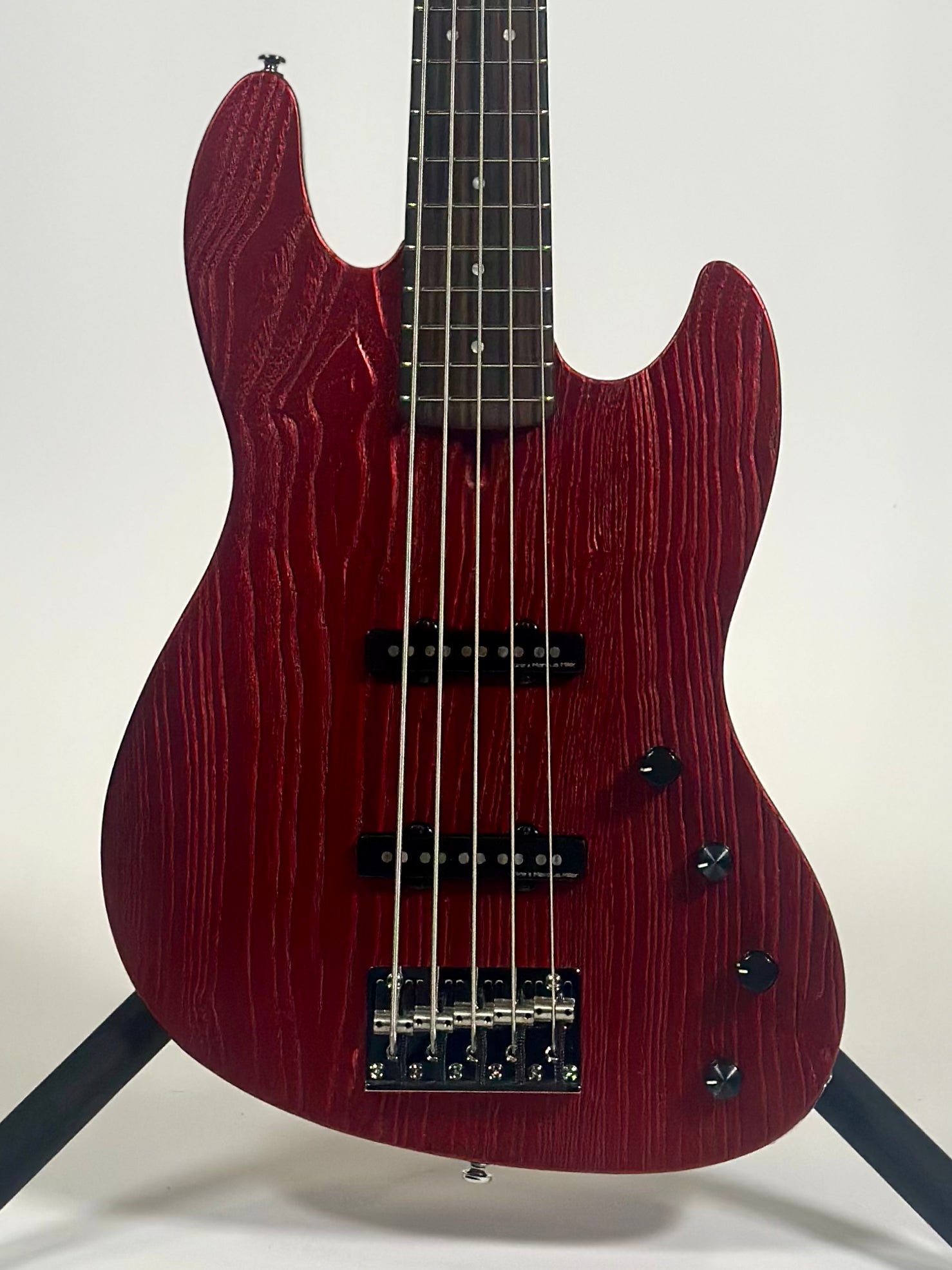 Sire Marcus Miller V6 5-String, Candy Apple Red