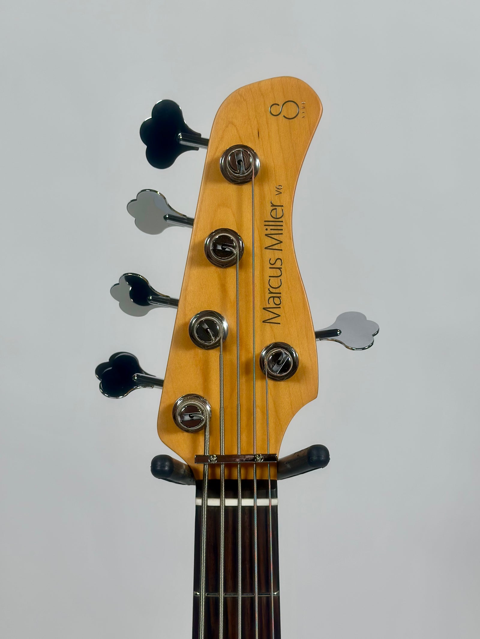 Sire Marcus Miller V6 5-String, Candy Apple Red