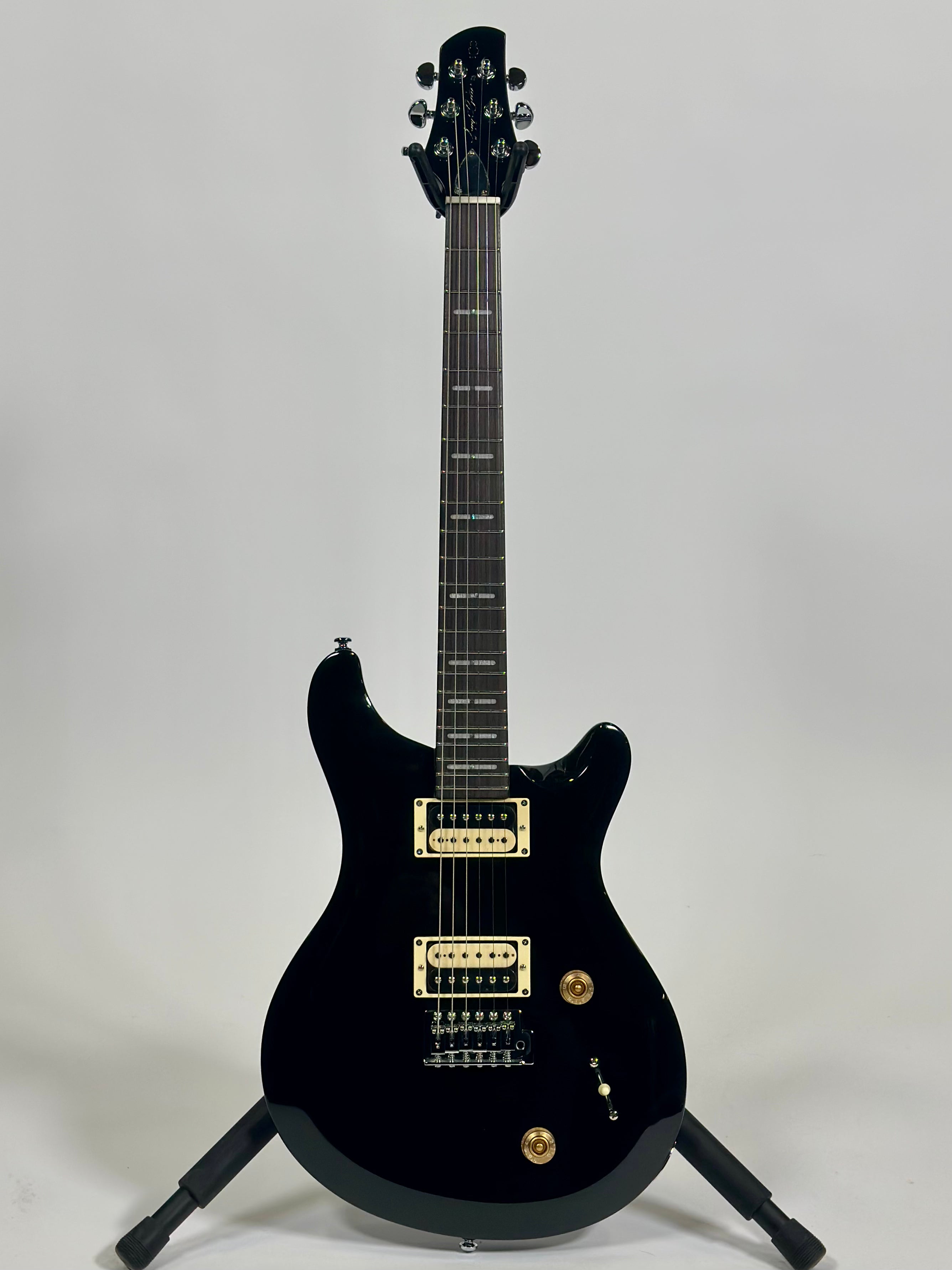 Sire Larry Carlton Q3, Black