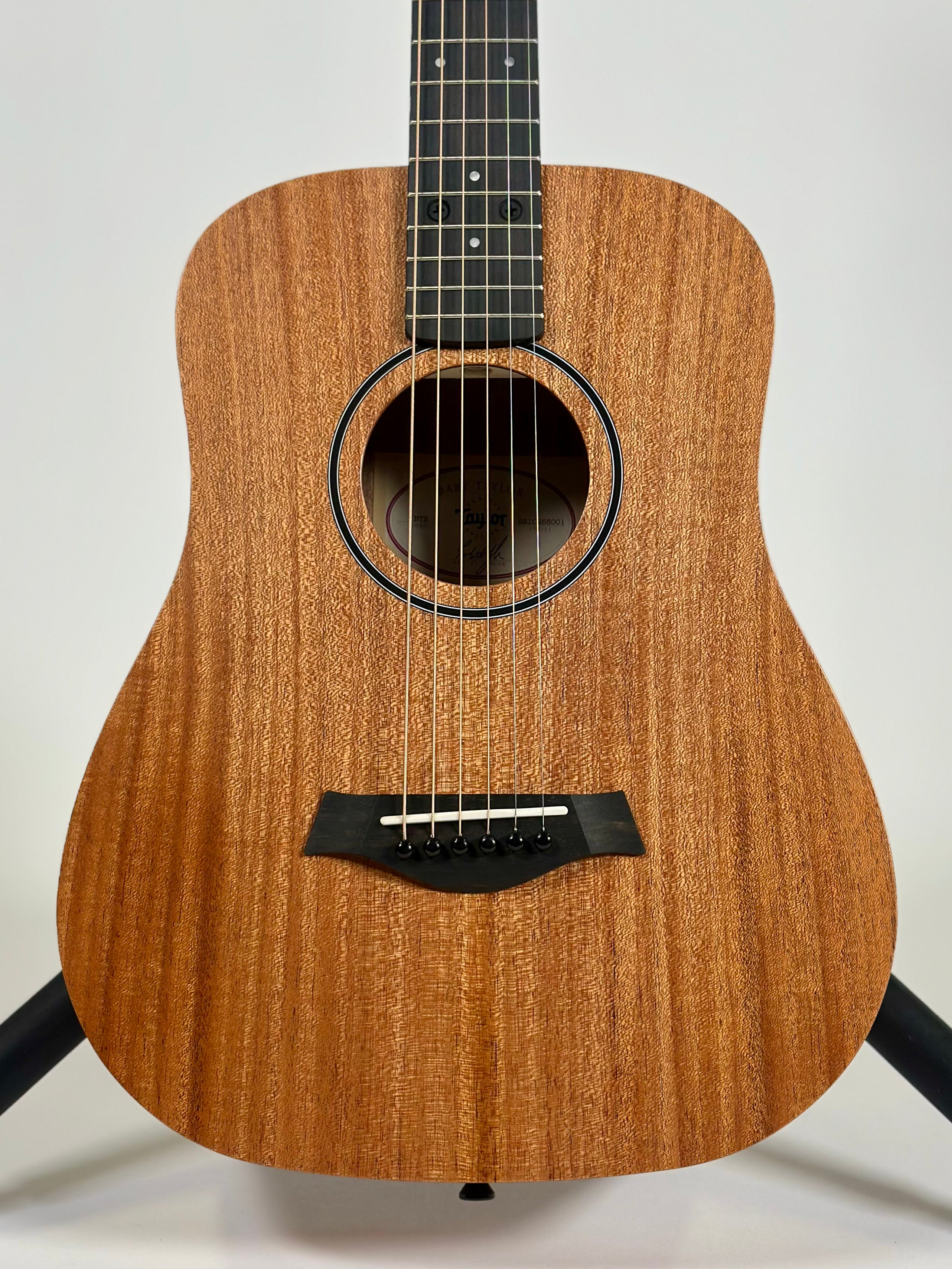 Taylor BT2, Baby Taylor, Solid Mahogany Top