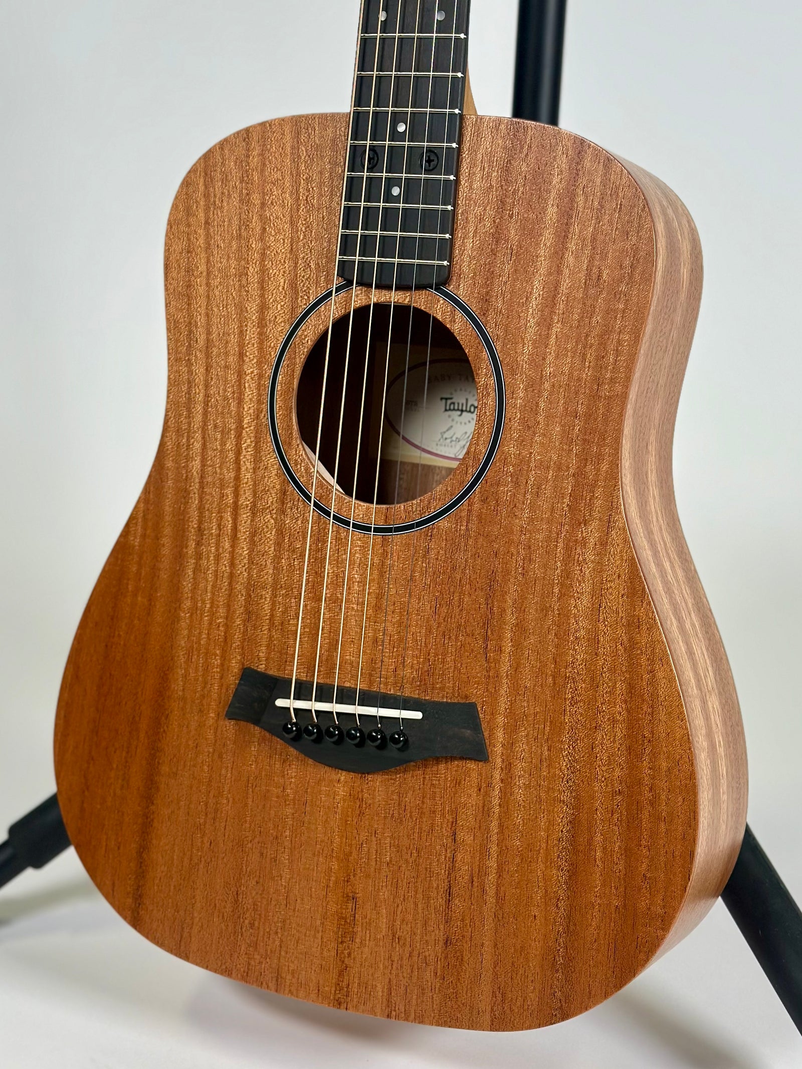 Taylor BT2, Baby Taylor, Solid Mahogany Top