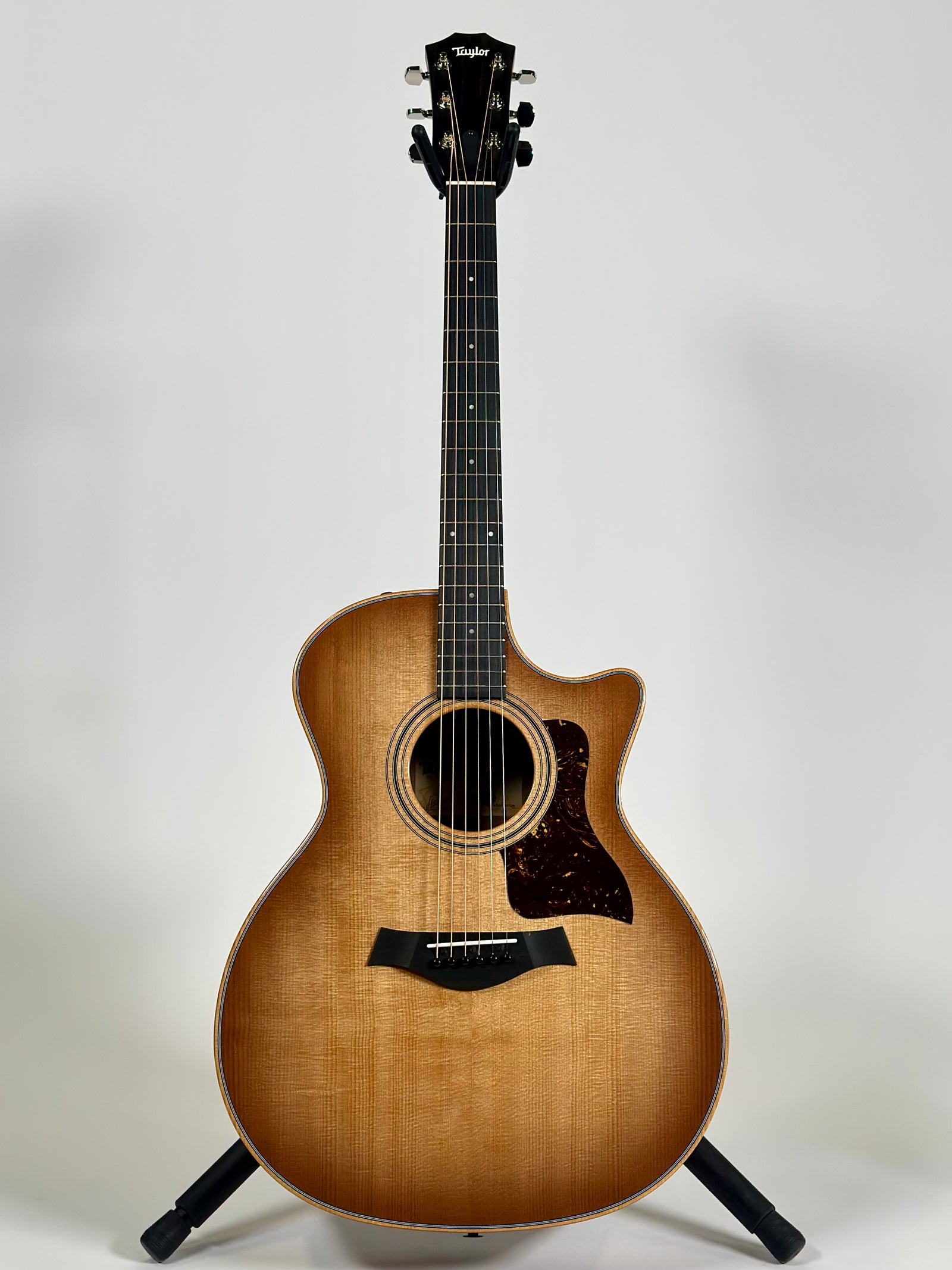 Taylor 314ce Studio, Spruce/Sapele, Shaded Edgeburst