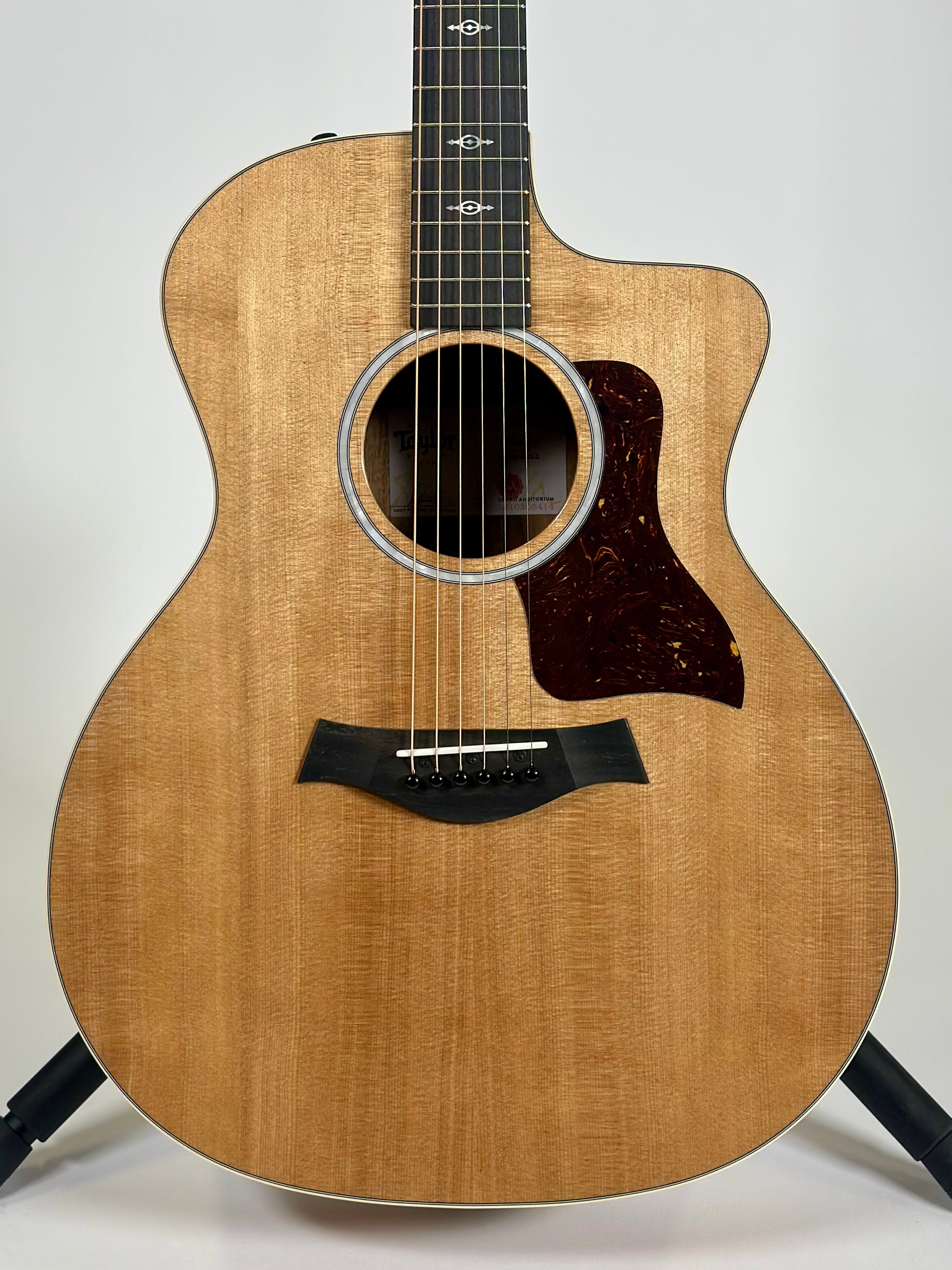 Taylor 214ce-K DLX Grand Auditorium Sitka/Koa Natural