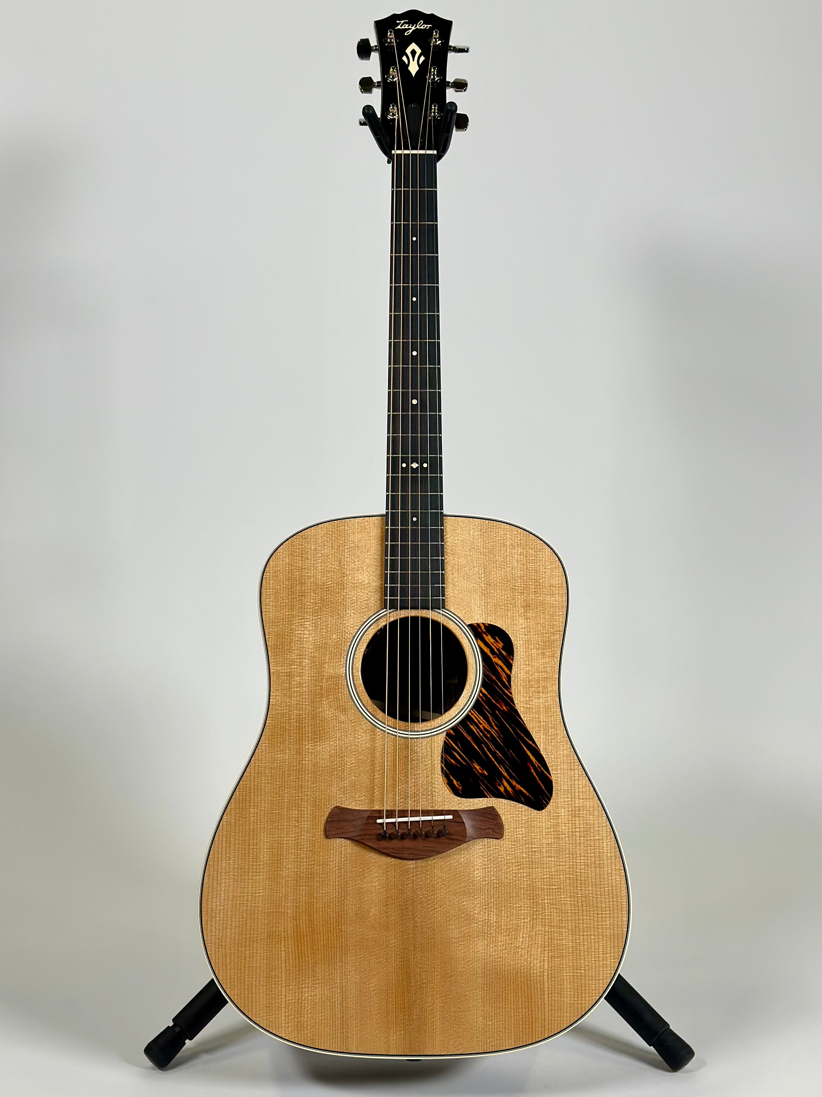 Taylor Gold Label 710e, Torrefied Spruce, Indian Rosewood