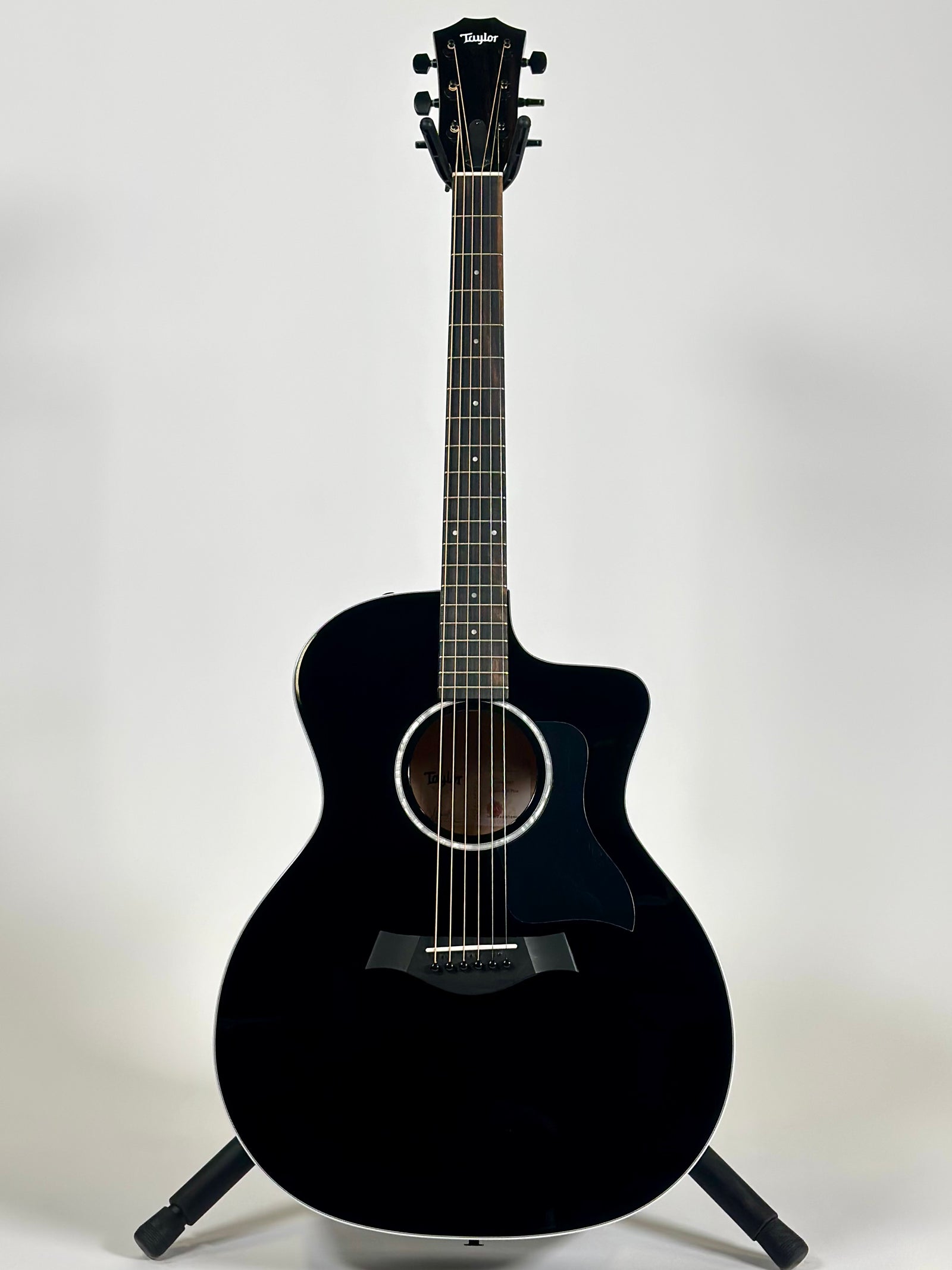 Taylor 214ce-BLK Plus