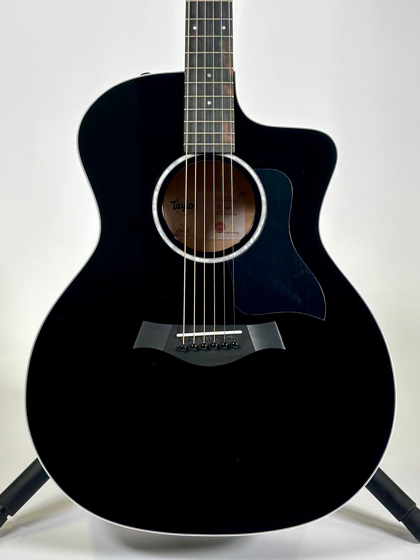Taylor 214ce-BLK Plus