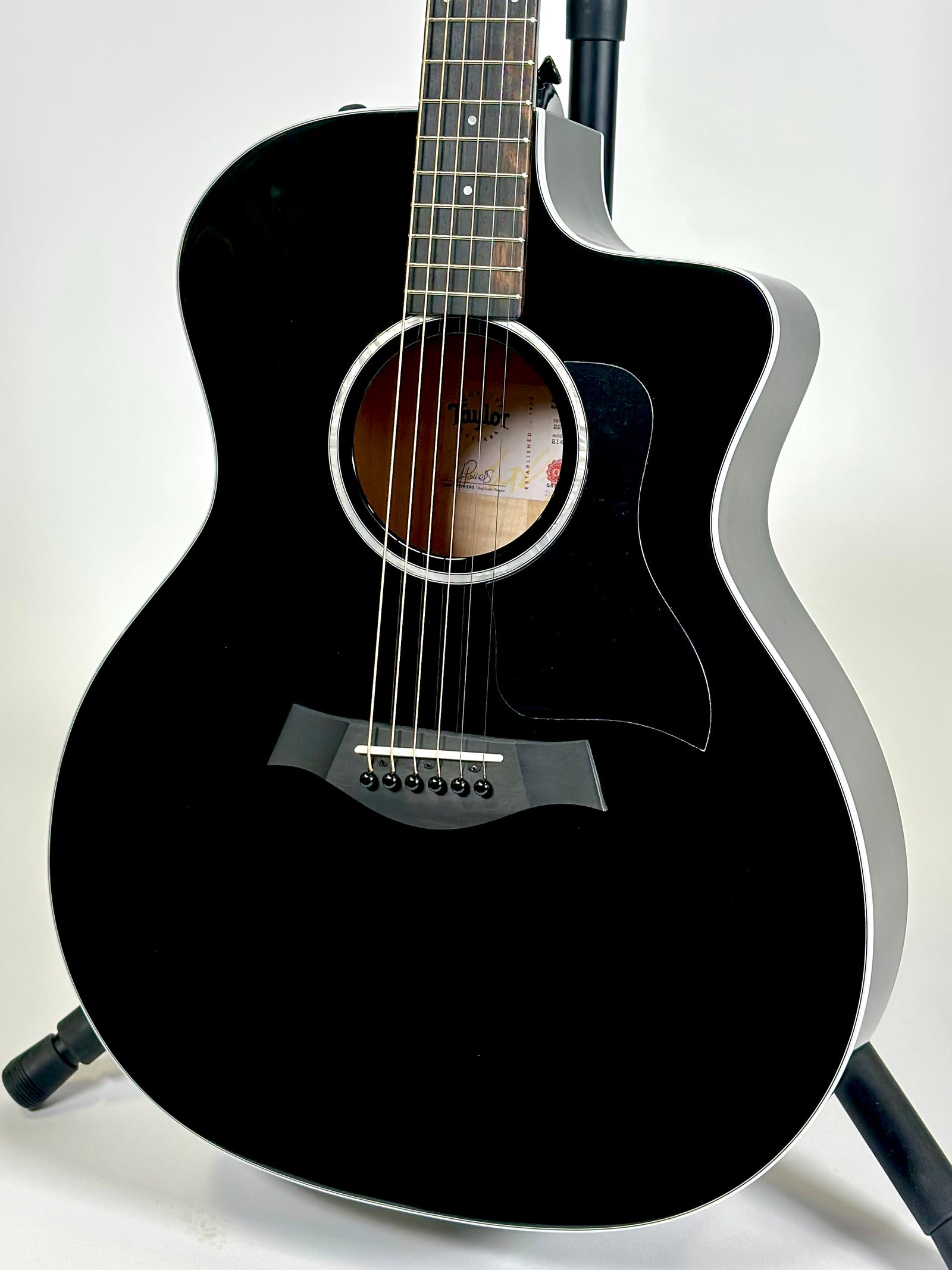 Taylor 214ce-BLK Plus