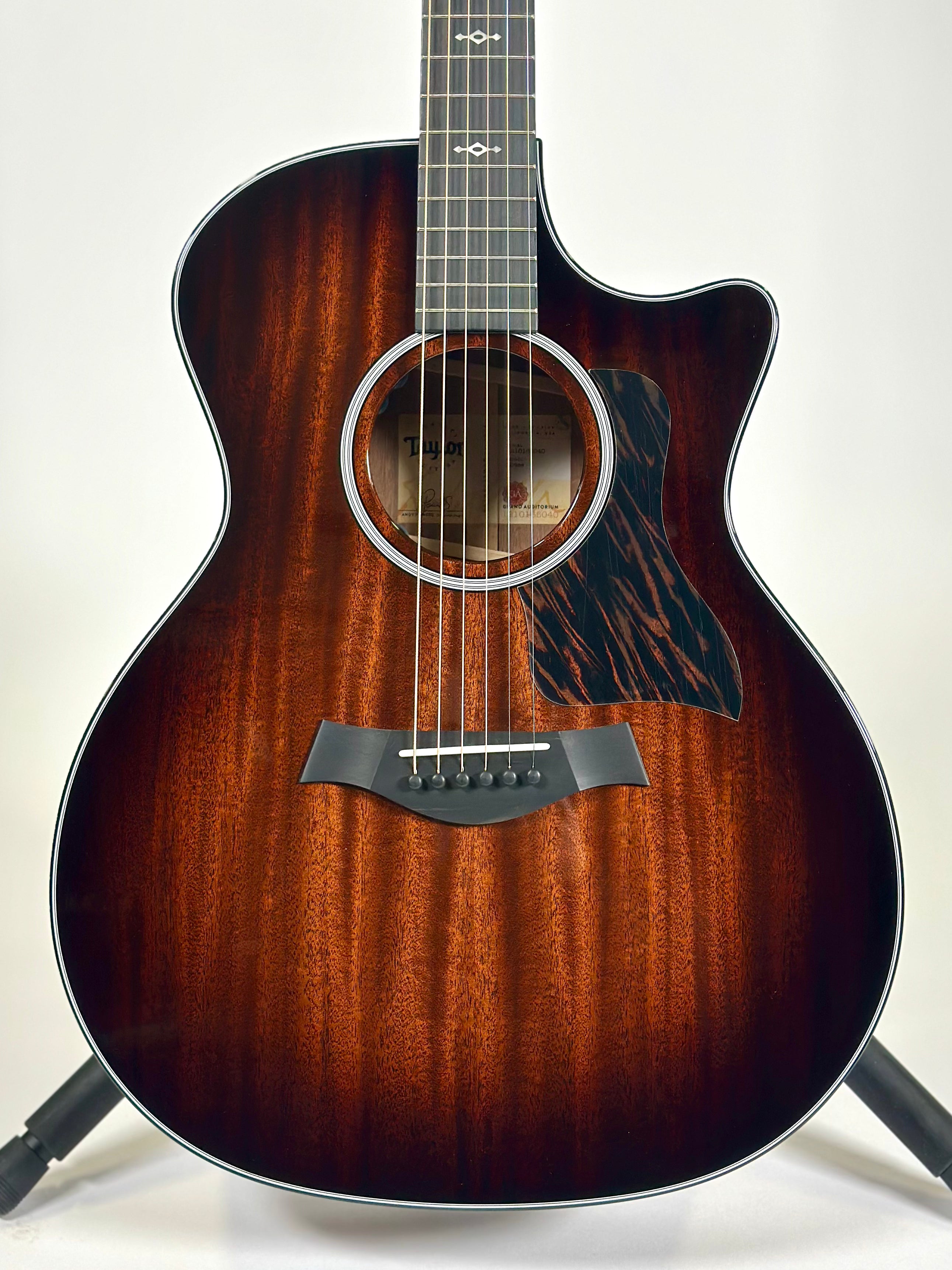 Taylor 324ce Next Generation, Shaded-Edge Burst, Tropical Mahogany