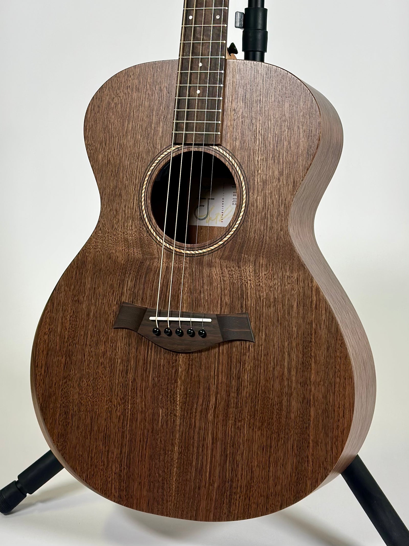 Taylor Jacob Collier Signature Model Academy 22e 5-String, Walnut