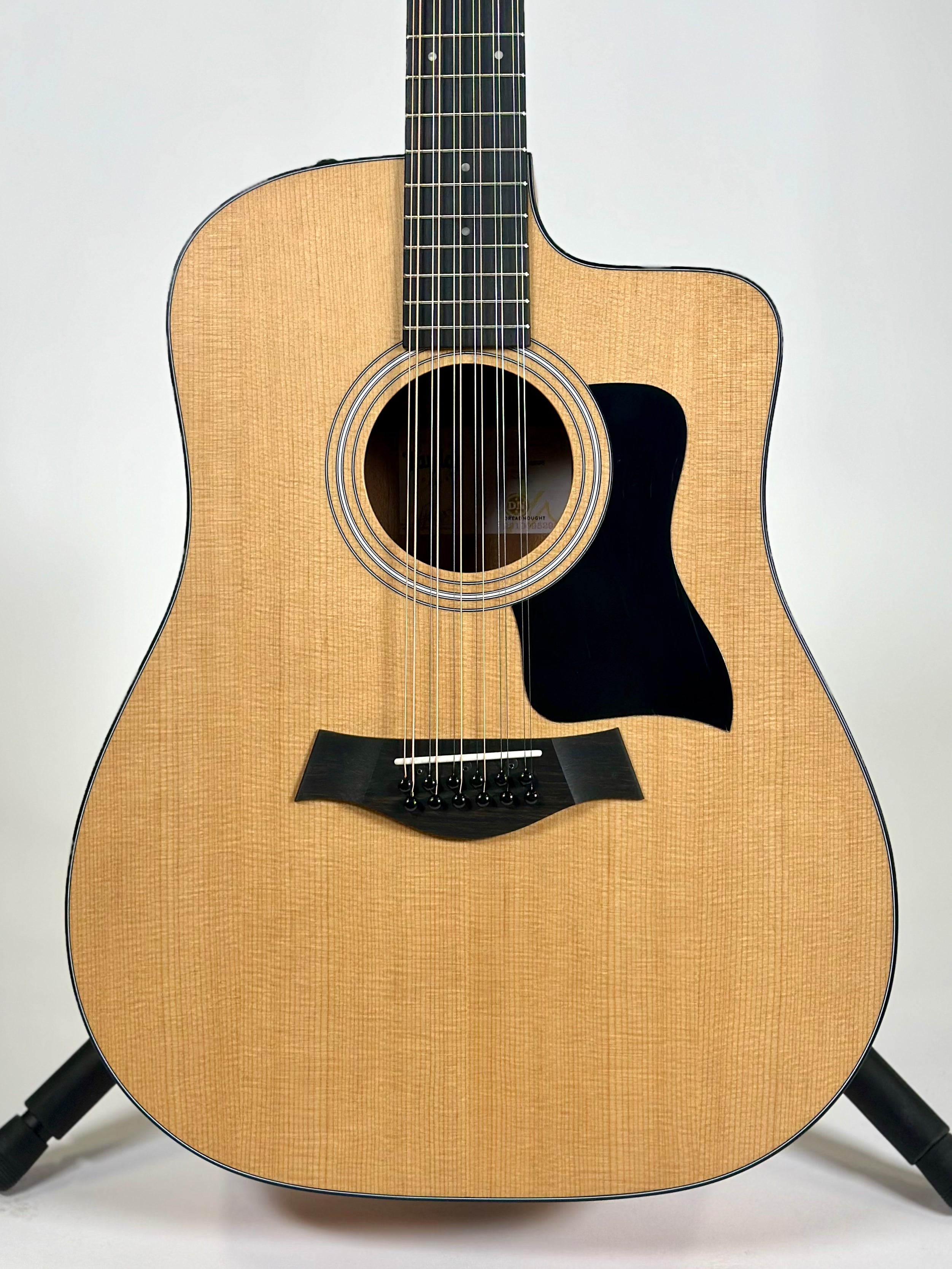 Taylor 150ce, Spruce/Sapele