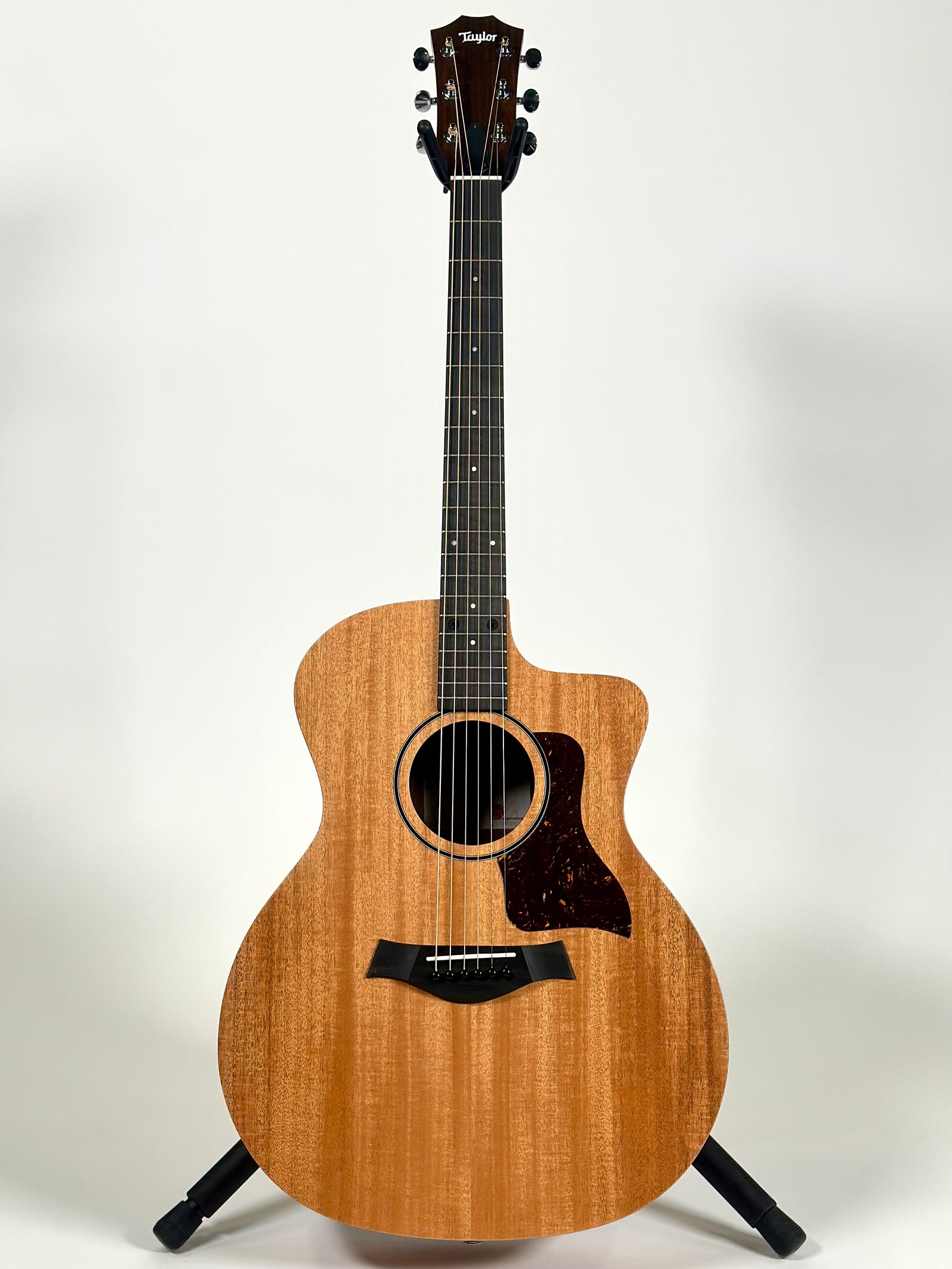 Taylor 24ce, Mahogany/Sapele