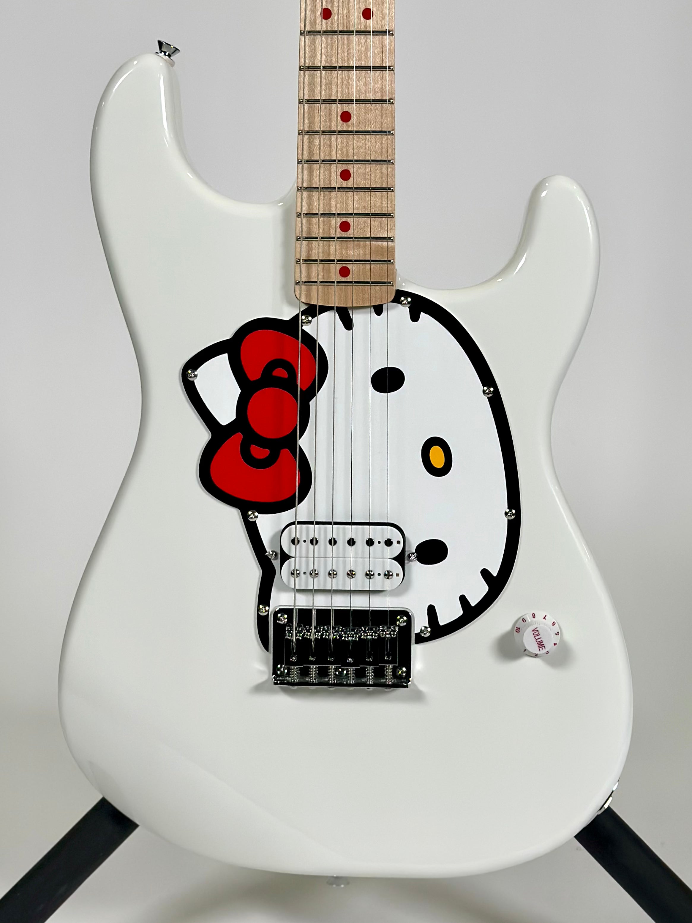 Squier Hello Kitty Stratocaster, White