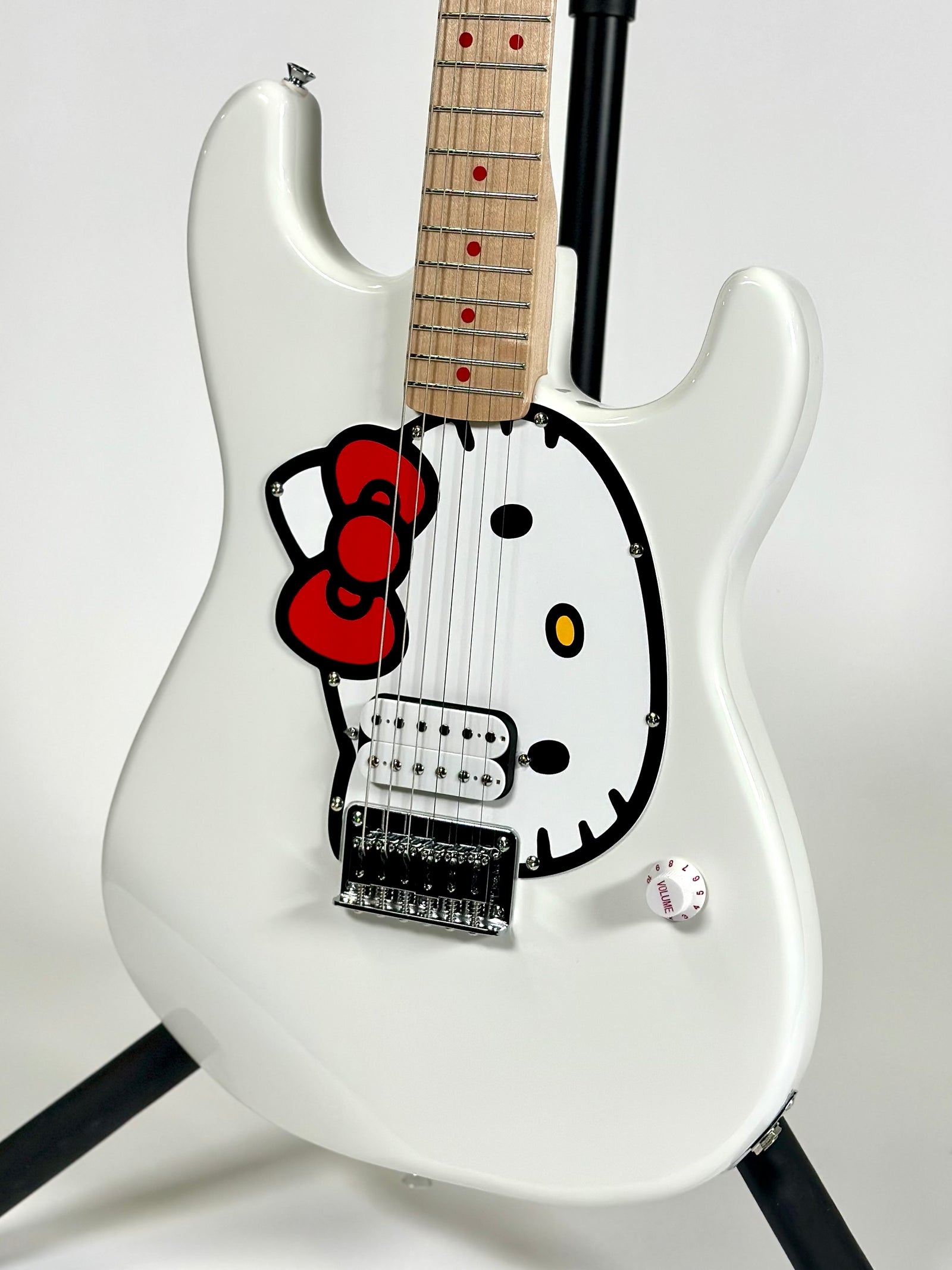 Squier Hello Kitty Stratocaster, White