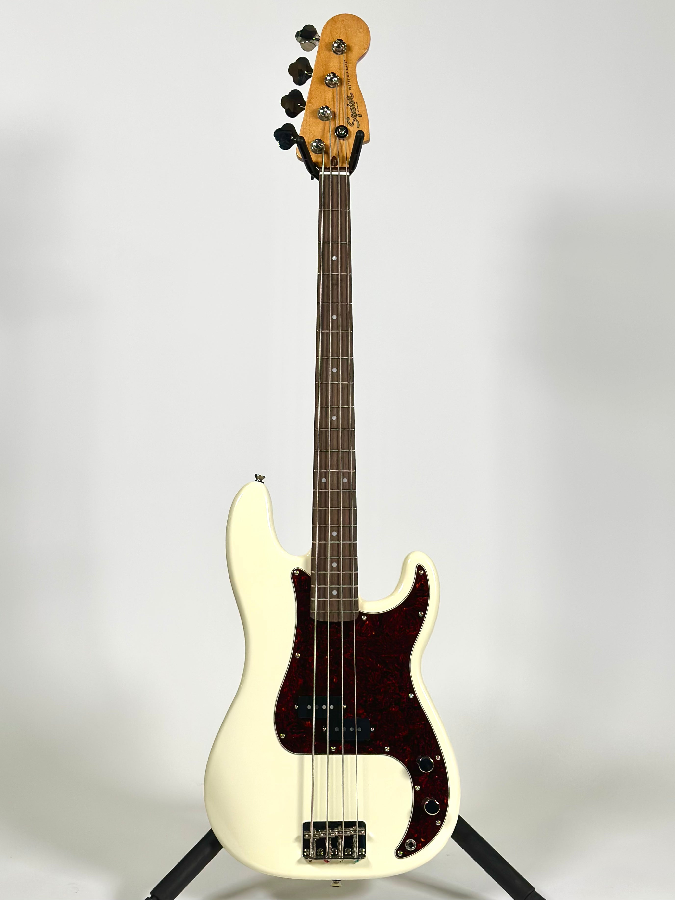 Squier Classic Vibe '60s Precision Bass, Laurel Fingerboard, Olympic White