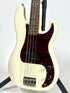 Squier Classic Vibe '60s Precision Bass, Laurel Fingerboard, Olympic White
