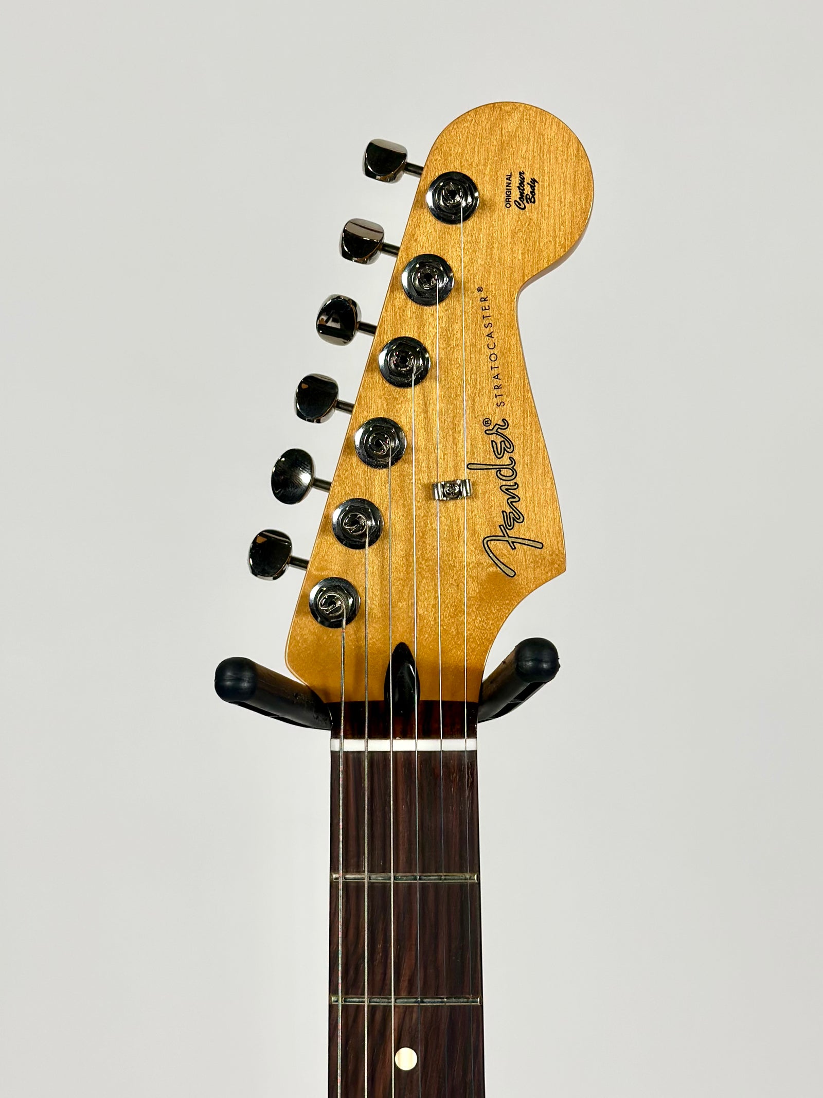 Fender Player II FSR Stratocaster, Rosewood Fingerboard, 3-Colour Sunburst