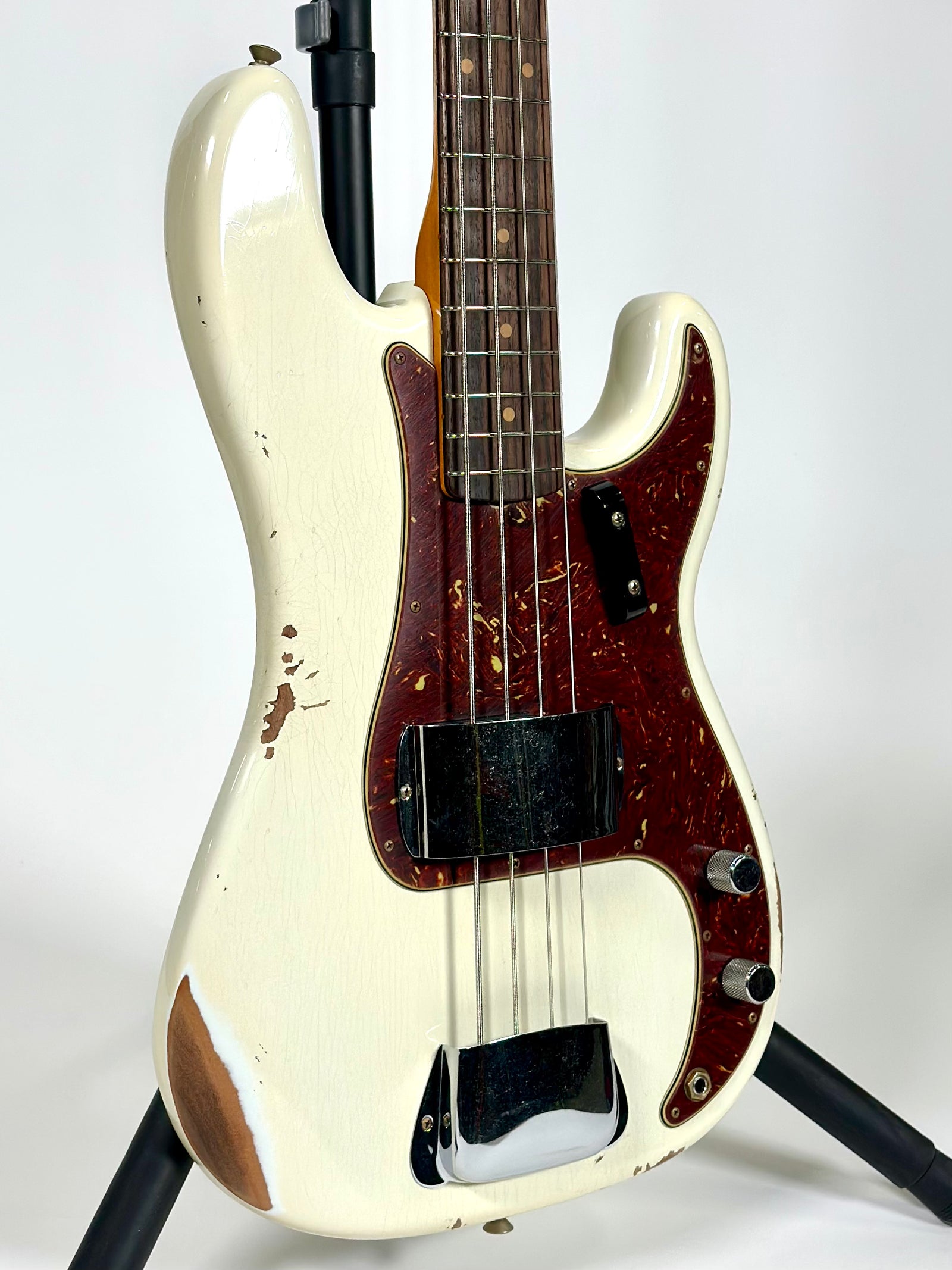 Fender Custom Shop 1960 Precision Bass Relic,  Rosewood Fingerboard, Super Faded Aged Olympic White