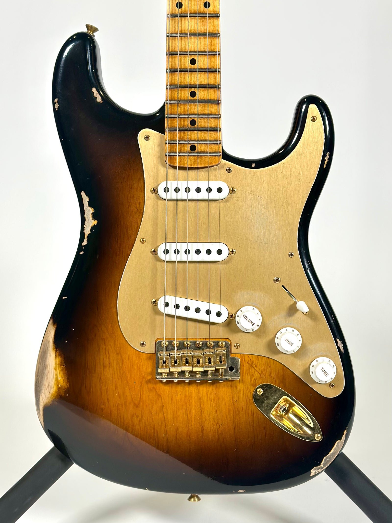 Fender Custom Shop Limited Edition '55 Bone Tone Stratocaster Relic, 2A Flame Maple Fingerboard, Wide-Fade 2-Color Sunburst with Gold Hardware