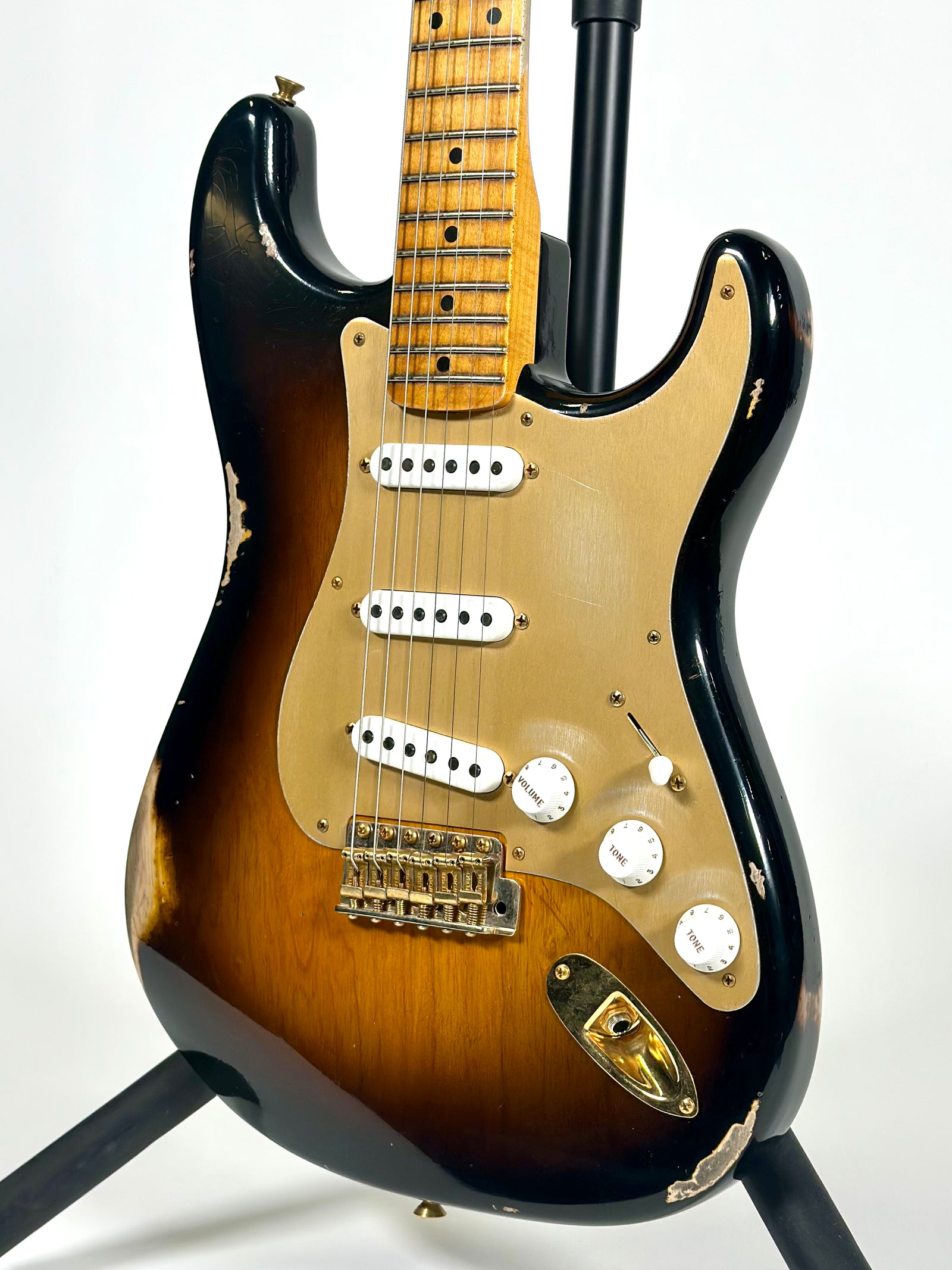 Fender Custom Shop Limited Edition '55 Bone Tone Stratocaster Relic, 2A Flame Maple Fingerboard, Wide-Fade 2-Color Sunburst with Gold Hardware