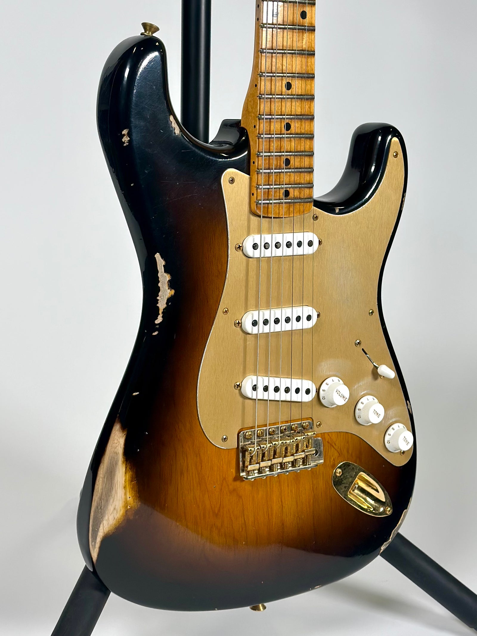 Fender Custom Shop Limited Edition '55 Bone Tone Stratocaster Relic, 2A Flame Maple Fingerboard, Wide-Fade 2-Color Sunburst with Gold Hardware