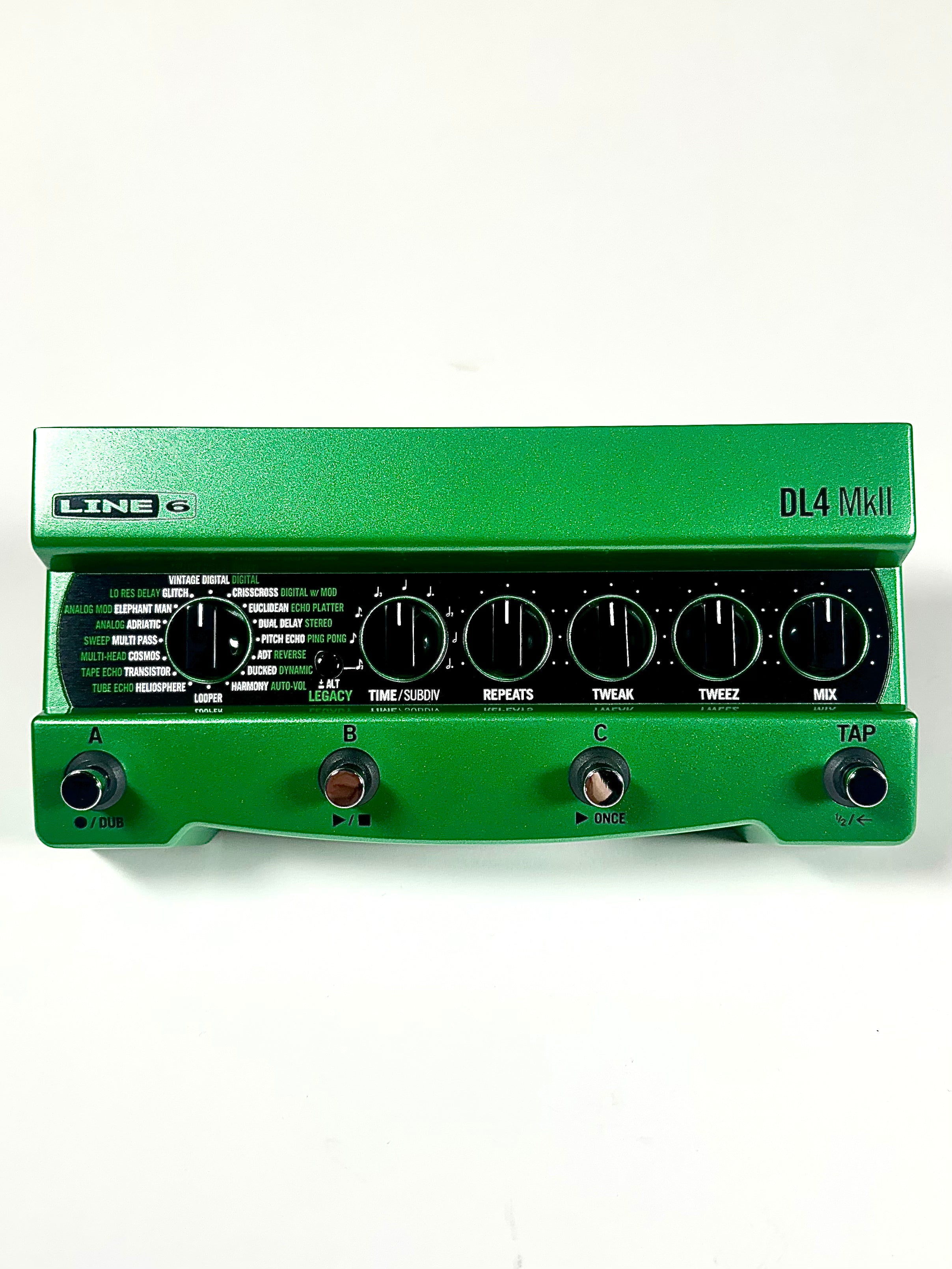 Line 6 DL4 MKII Delay and Looper