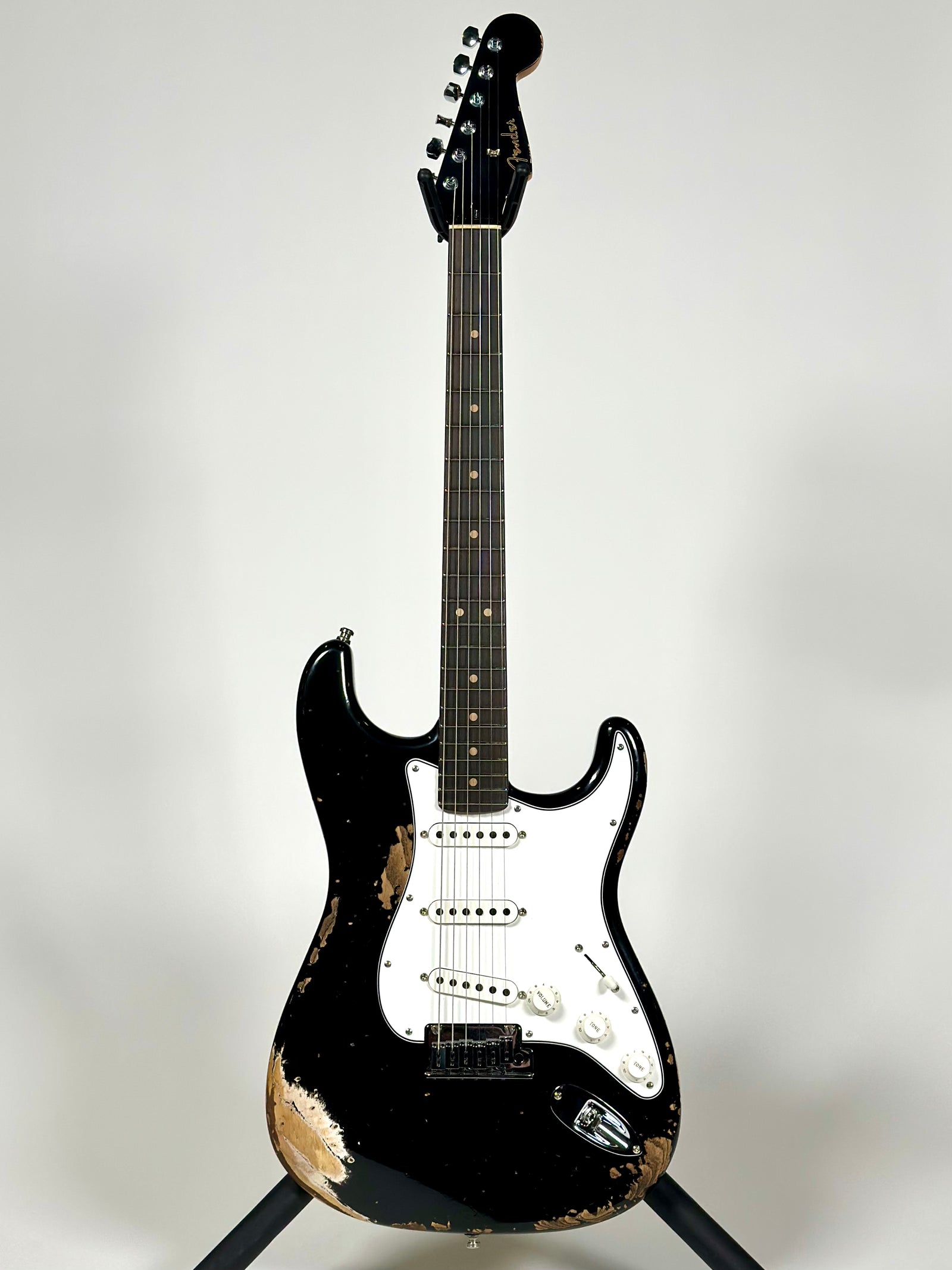 Fender Custom Shop Deluxe Stratocaster Heavy Relic, 3A Rosewood Fingerboard, Aged Black