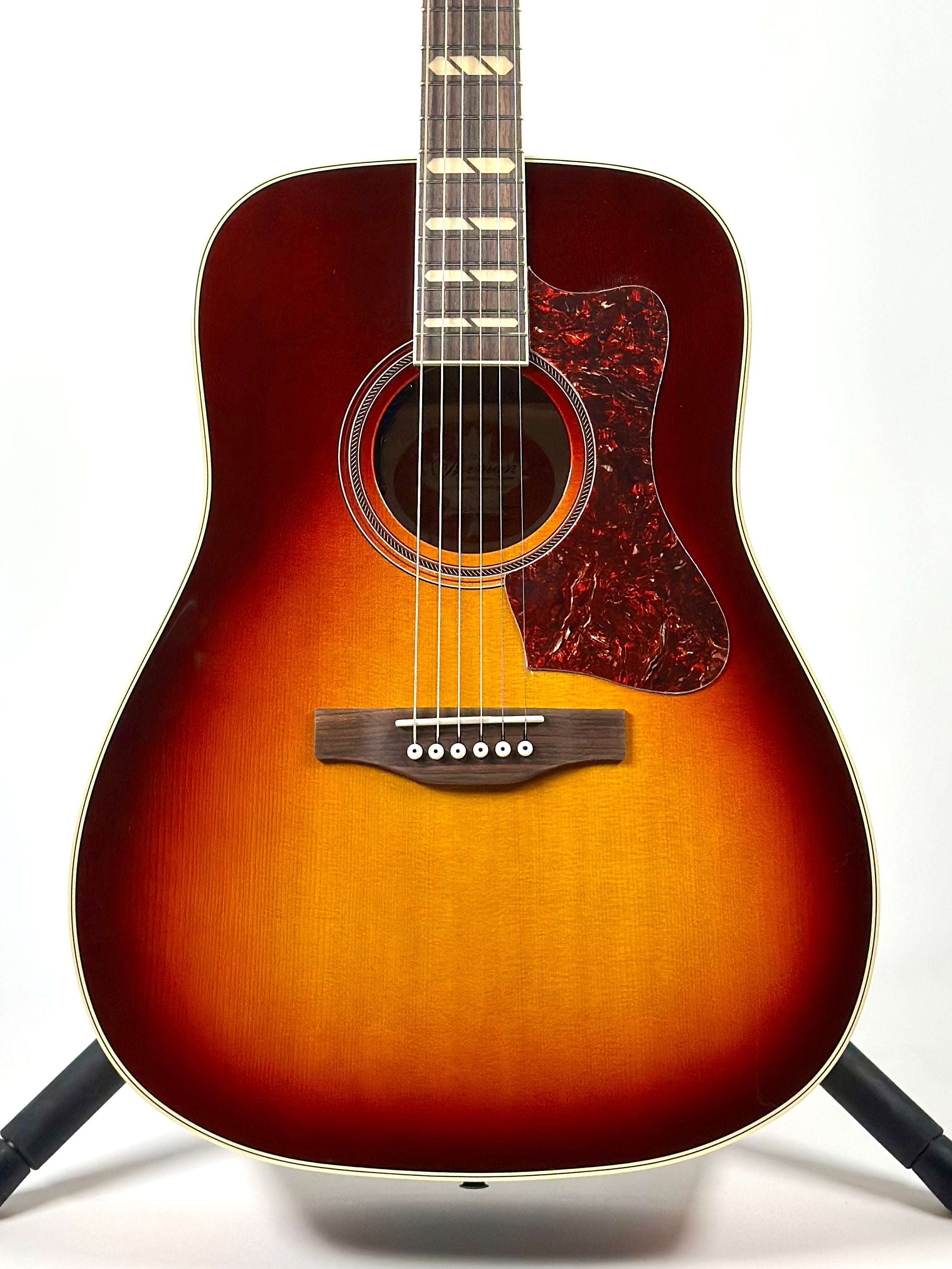 Norman ST50, Cherry Burst HG, Anthem