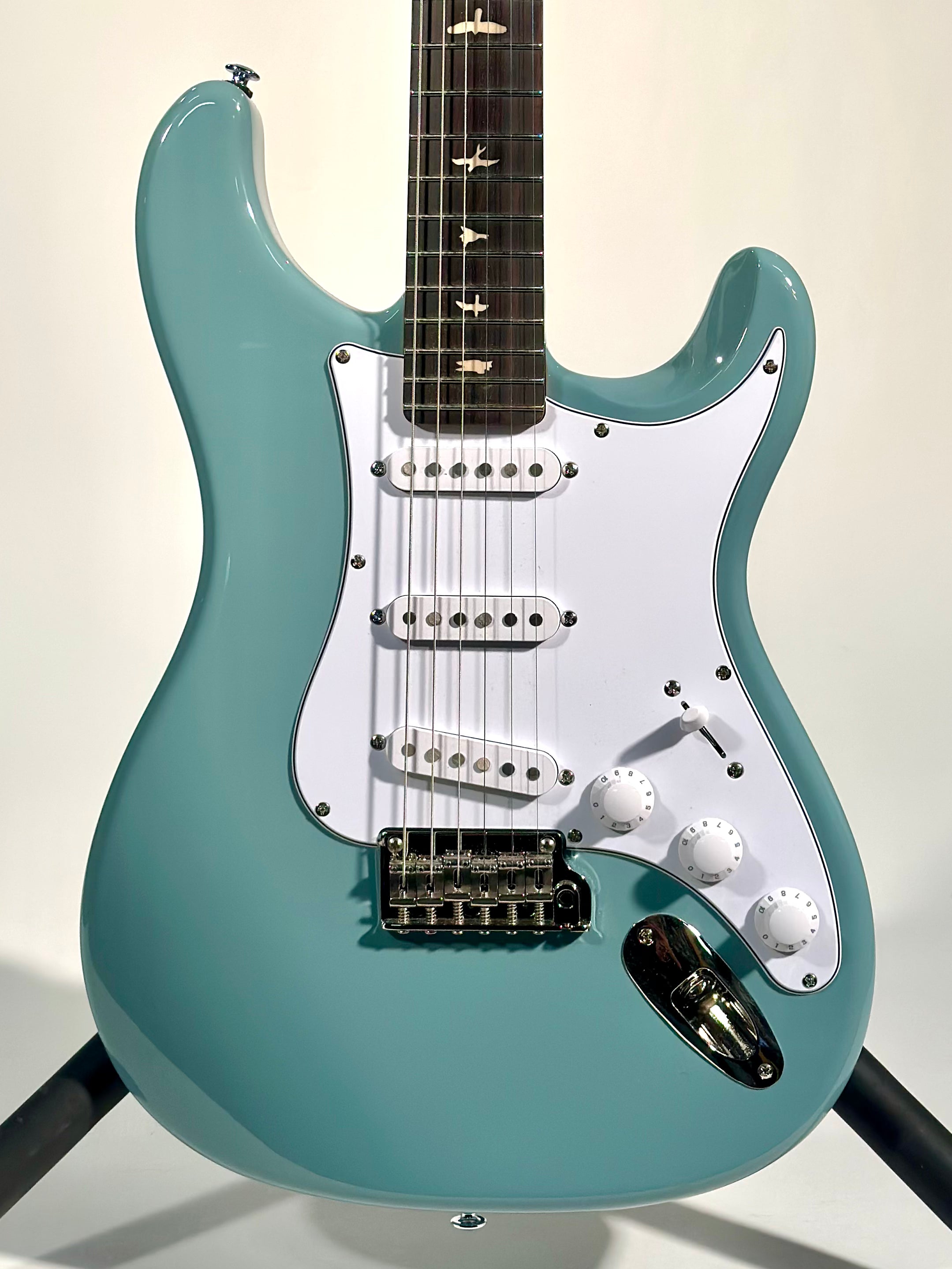 PRS SE Silver Sky, Stone Blue (Consignment)
